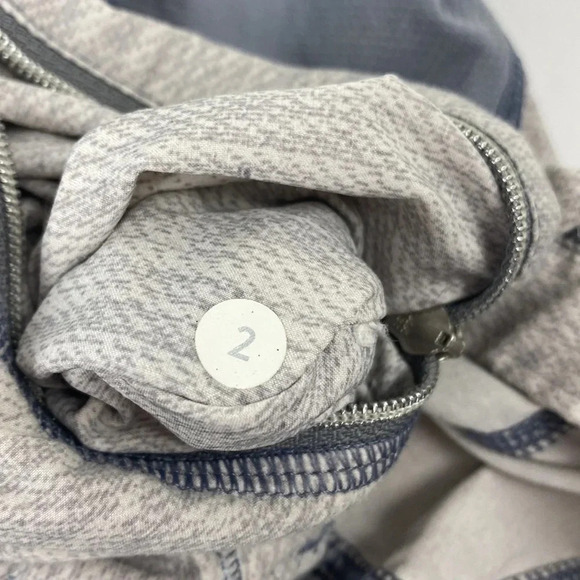 Lululemon Run Nada commuter denim white / fossil jacket athletic size 2 - Picture 14 of 17